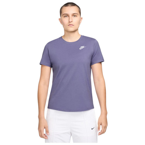 Nike Γυναικεία κοντομάνικη μπλούζα Sportswear Club Essentials T-Shirt
